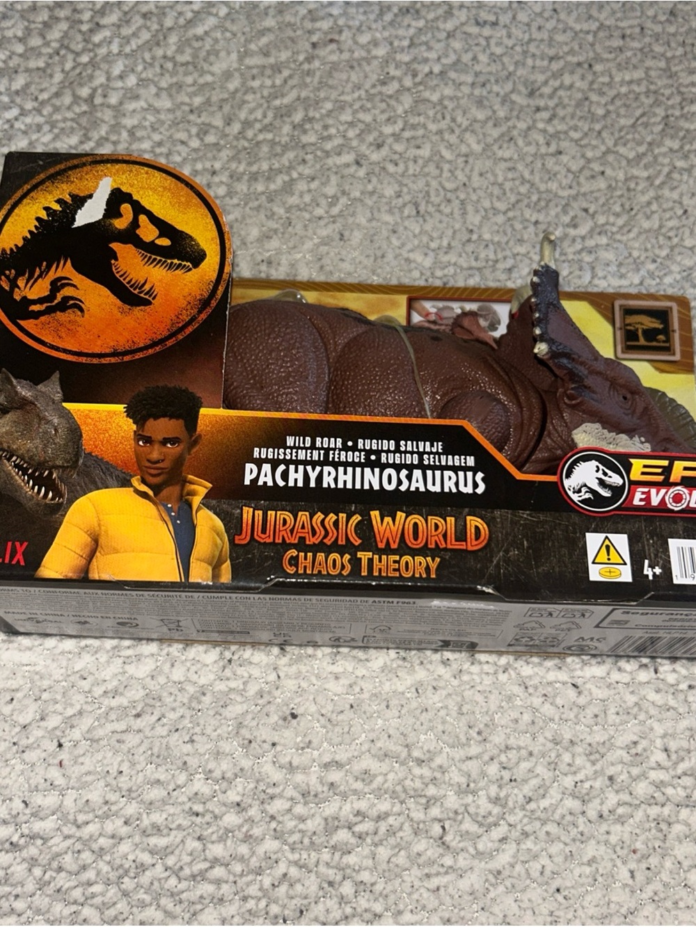 NIB Jurassic World Chaos Theory - Wild Roar Pachyrhinosaurus - Moves & Sounds